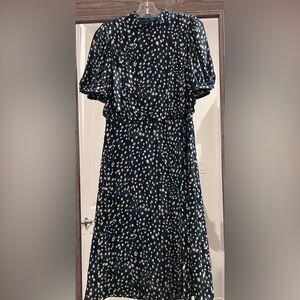 Ann Taylor midi dress with front side split. Teal with beige spotted pattern.